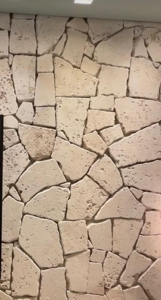 Leia mais sobre o artigo Travertino Anticato